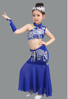 南陽和森演出服 用心服務(wù)，專業(yè)禮儀的堅實保障